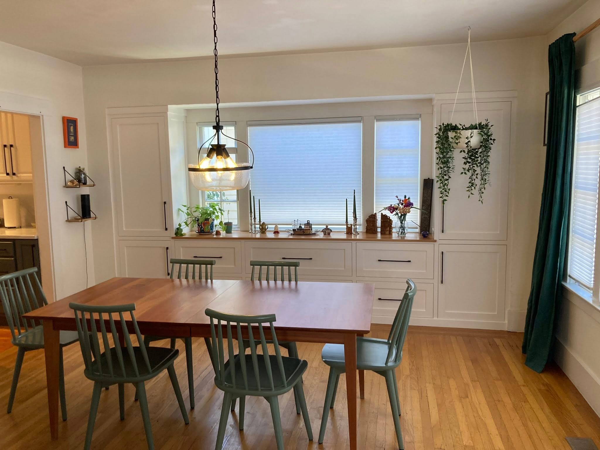 Modern dining room with ocean view styled by Kiera Rain, Bay Area Professional Organizer, Walnut Creek CA